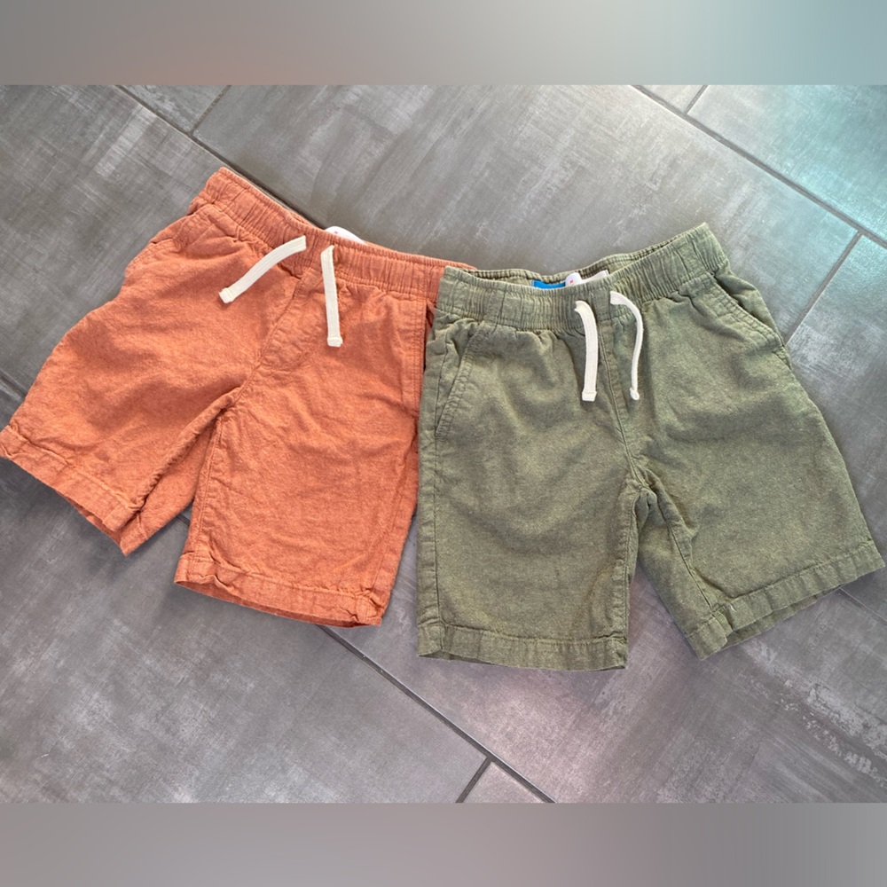 Boys Old Navy Linen Blend shorts x2 (size M/8)